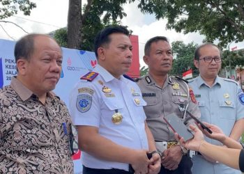 Kepala BPTD Wilayah V Jambi Bahar Latief (Dua Dari Kiri) saat Memberikan di Wawancarai Awak Media