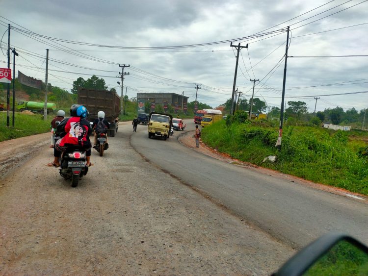 ARSIP : Aktivitas Angkutan Batu Bara di Jambi